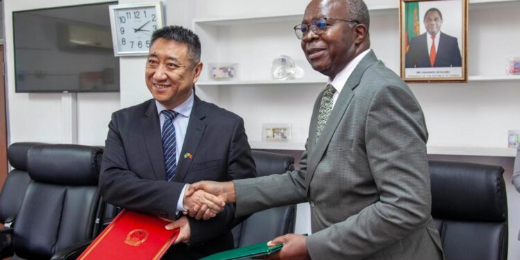 China, Zambia sign development cooperation agreement