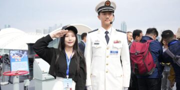 Taiwan compatriots attend PLA Navy's 77th anniversary open-day event