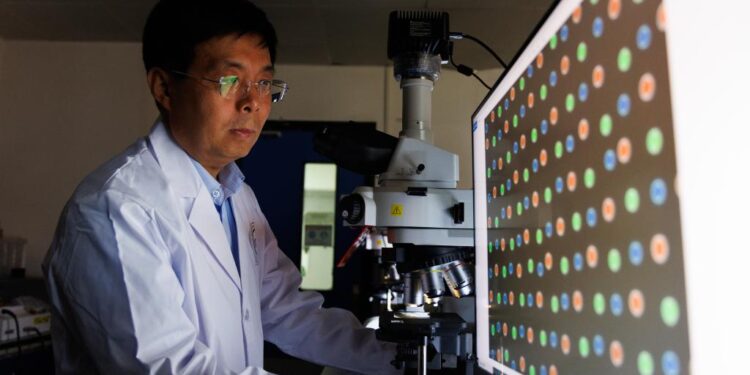 Scientists achieve scalable fabrication breakthrough for optical metamaterials