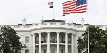 Uncertainty remains ahead of expected U.S.-Iran talks, while mediation efforts continue