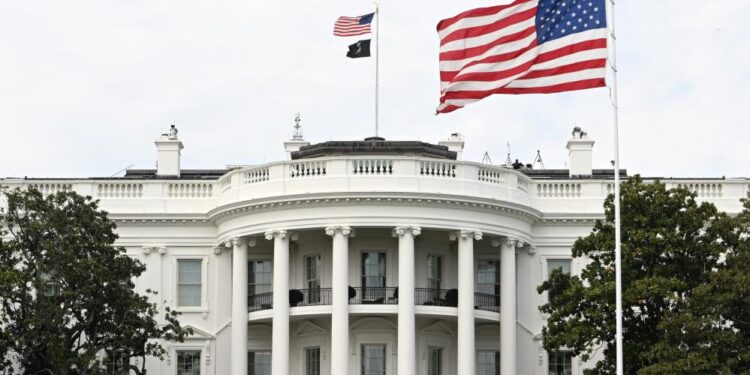 Uncertainty remains ahead of expected U.S.-Iran talks, while mediation efforts continue